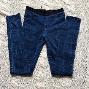 Blue Jeans with Stretchy Waistband